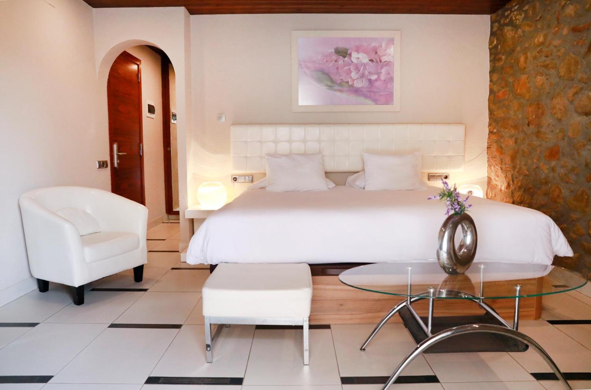 La Violeta Hotel Spa & Chill Out Castelltercol Экстерьер фото